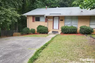 4731 Highlake Dr, Charlotte, NC 28215 - Photo 1