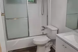 4731 Highlake Dr, Charlotte, NC 28215 - Photo 7