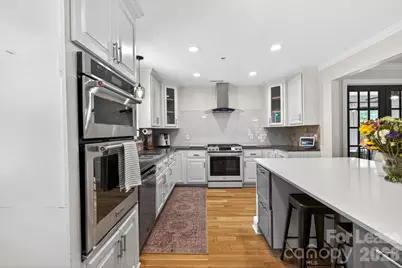 1825 Rozwood Drive, Charlotte, NC 28216 - Photo 15