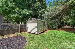 611 Mattingwood Dr, Charlotte, NC 28270 - Photo 27