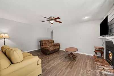 611 Mattingwood Drive, Charlotte, NC 28270 - Photo 7