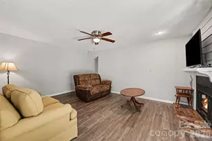 611 Mattingwood Dr, Charlotte, NC 28270 - Photo 7