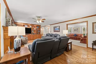 207 Lost Corner Rd, Morganton, NC 28655 - Photo 25