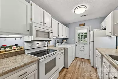 7306 Carrbridge Lane, Charlotte, NC 28226 - Photo 17