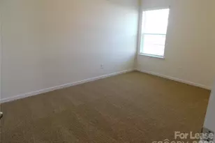 2626 Gingham St, Charlotte, NC 28216 - Photo 11