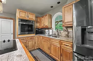 578 3 Top Cir, West Jefferson, NC 28694 - Photo 13
