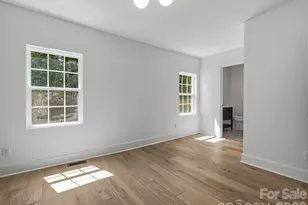 895 N Trade St, Tryon, NC 28782 - Photo 21