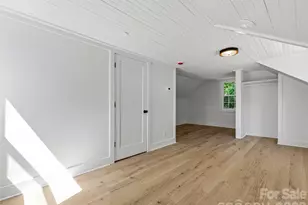 895 N Trade St, Tryon, NC 28782 - Photo 35