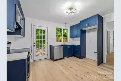 895 N Trade Street, Tryon, NC 28782 - Photo 5