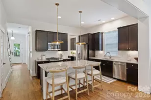 1435 Tippah Park Ct, Charlotte, NC 28205 - Photo 7