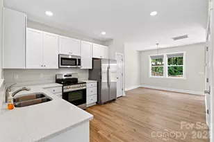 200 Rockrose Ct, Asheville, NC 28803 - Photo 9