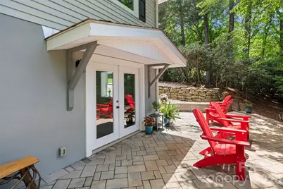 2750 Leucothae Way, Hendersonville, NC 28791 - Photo 23