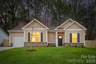 912 Bond Ave, Gastonia, NC 28052 - Photo 1