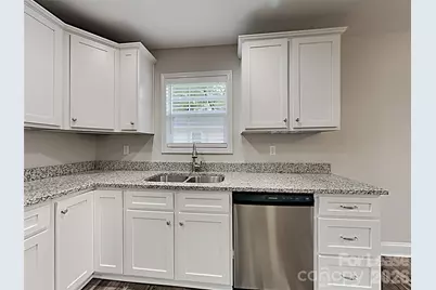 1217 Martin Luther King Jr Avenue, Kannapolis, NC 28083 - Photo 3
