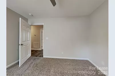 1217 Martin Luther King Jr Avenue, Kannapolis, NC 28083 - Photo 9