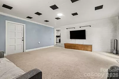 7048 Delta Lake Drive, Charlotte, NC 28215 - Photo 17