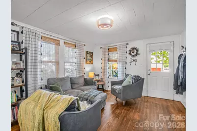 302 Davis Street, Hendersonville, NC 28739 - Photo 31