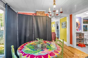 302 Davis St, Hendersonville, NC 28739 - Photo 5
