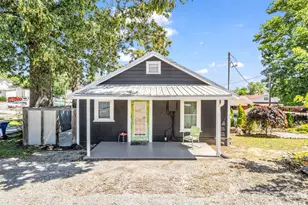302 Davis St, Hendersonville, NC 28739 - Photo 15