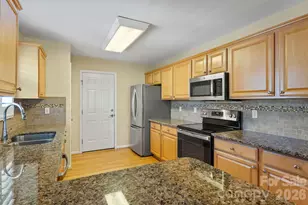 237 Charlestown Dr, Hendersonville, NC 28792 - Photo 15