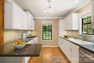 212 Riva Ridge Drive, Fairview, NC 28730 - Photo 11