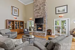 426 Eagle Ridge Rd, Zirconia, NC 28790 - Photo 3
