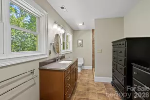 426 Eagle Ridge Rd, Zirconia, NC 28790 - Photo 35