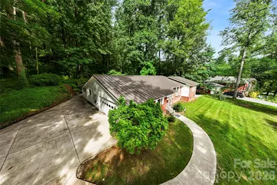 421 Comet Drive, Hendersonville, NC 28791 - Photo 11