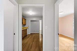 421 Comet Dr, Hendersonville, NC 28791 - Photo 25
