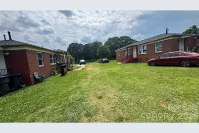 1661 &1665 Montana Drive, Charlotte, NC 28216 - Photo 21