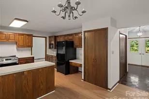 11 Tree Top Dr, Arden, NC 28704 - Photo 23
