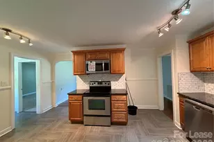 637 Hartness Rd, Statesville, NC 28677 - Photo 7