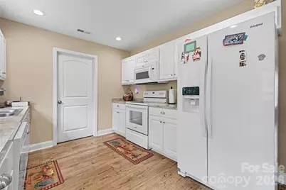 1505 Foxbrook Circle, Lancaster, SC 29720 - Photo 9