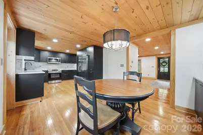418 Arlington Circle NW, Lenoir, NC 28645 - Photo 7