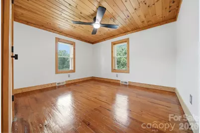 418 Arlington Circle NW, Lenoir, NC 28645 - Photo 13