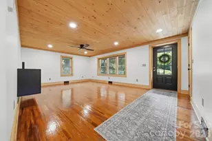418 Arlington Cir NW, Lenoir, NC 28645 - Photo 3