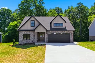 1917 Skyfall Ln, Hickory, NC 28602 - Photo 47
