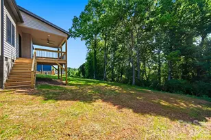 1917 Skyfall Ln, Hickory, NC 28602 - Photo 37