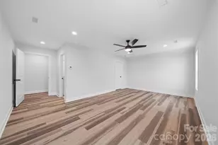 1917 Skyfall Ln, Hickory, NC 28602 - Photo 31