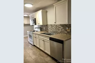 223 E Glendale Avenue #A, Mount Holly, NC 28120 - Photo 3