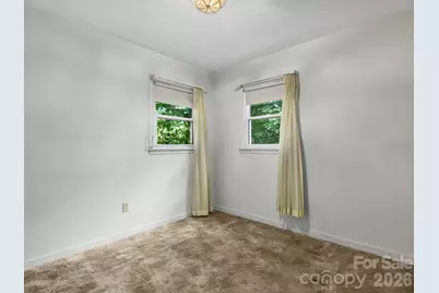 807 N Cherokee Avenue, Black Mountain, NC 28711 - Photo 5