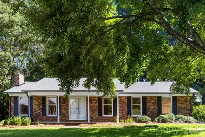 2410 Sandlewood Drive, Gastonia, NC 28054 - Photo 5