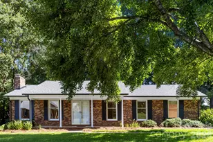 2410 Sandlewood Dr, Gastonia, NC 28054 - Photo 5