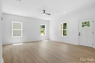 2806 Willow St, Charlotte, NC 28208 - Photo 13