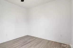 2806 Willow St, Charlotte, NC 28208 - Photo 23