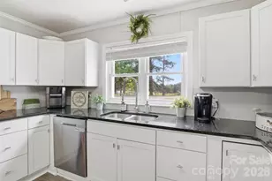2698 Greenwood Rd, Rock Hill, SC 29730 - Photo 7