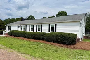 288 Farris Rd, Clover, SC 29710 - Photo 3