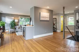 305 Lakewood Dr, Asheville, NC 28803 - Photo 9
