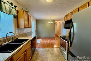 95 Newberry Dr, Fletcher, NC 28732 - Photo 11