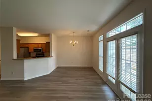 4606 Kingsland Ct, Charlotte, NC 28269 - Photo 3